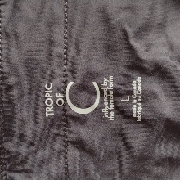 TROPIC OF C SPORTS BRA SIZE L NWOT - Picture 5 of 9